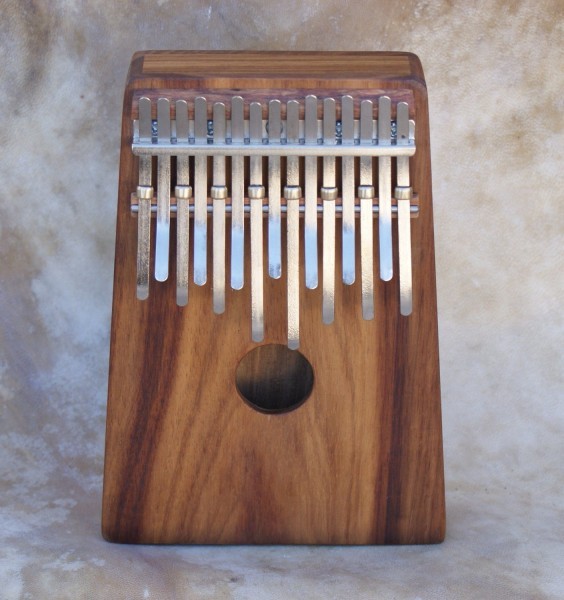 Фото Калимба HUGH TRACEY KBR-717 African-Tuned со звукоснимателем