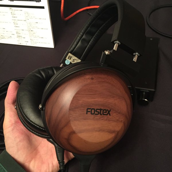 Фото FOSTEX TH610
