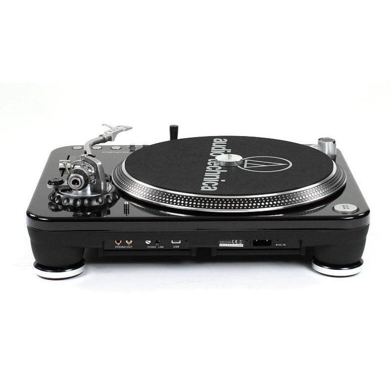 Фото Проигрыватель виниловых дисков Audio-Technica AT-LP1240USB