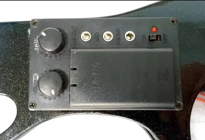 Фото Электроскрипка Livingstone L-EV03 4/4