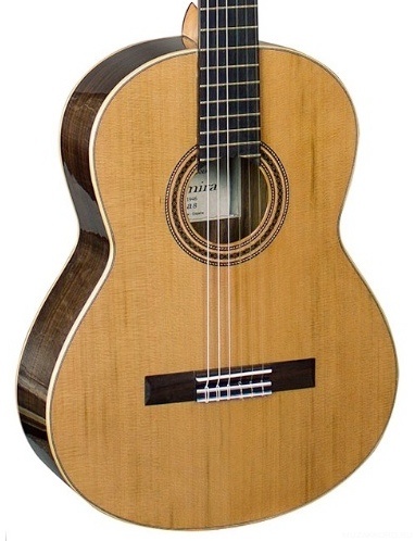 Фото Admira A8