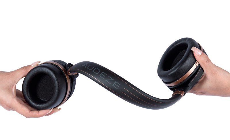 Фото Audeze Mobius Carbon