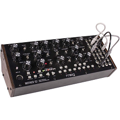 Moog Mother-32