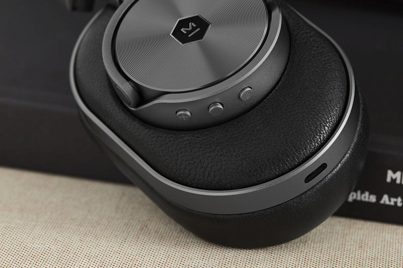 Фото MASTER&DYNAMIC MW60G1