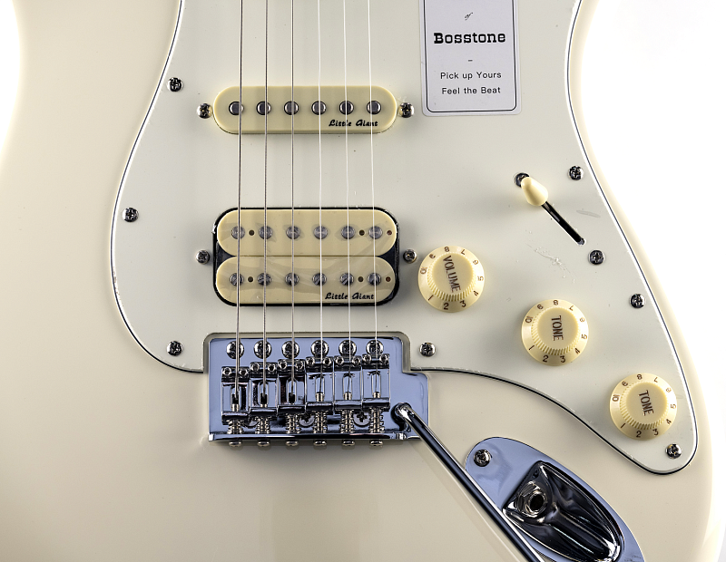 Фото Электрогитара Bosstone SEG-04 WH