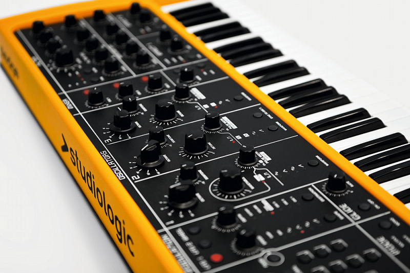 Фото MIDI клавиатура Fatar Studiologic Sledge 2.0