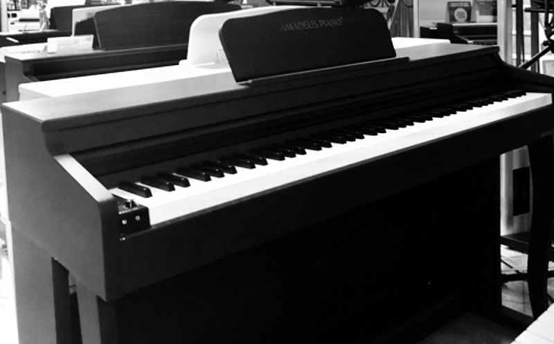 Фото Цифровое пианино Amadeus piano AP-900 black