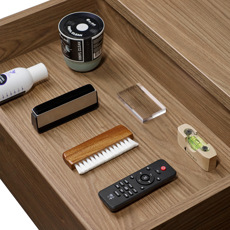 Фото Стеллаж для виниловых пластинок Radiotehnika Rondo 302 Walnut